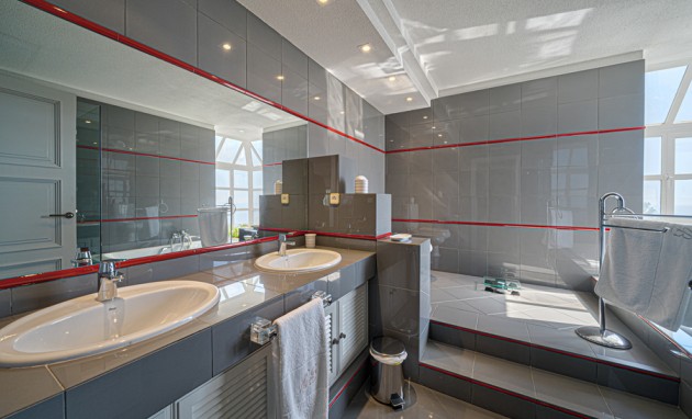 Resale - Villa - Altea