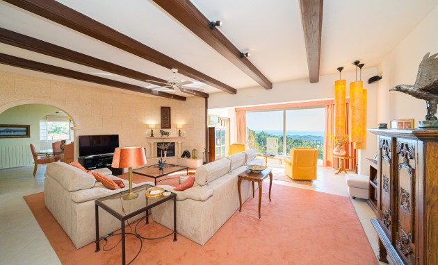 Resale - Villa - Altea