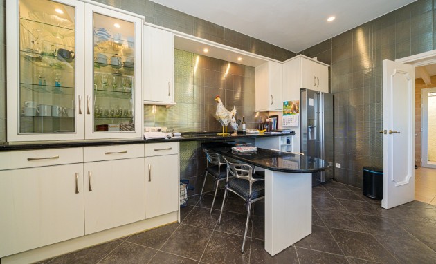 Resale - Villa - Altea