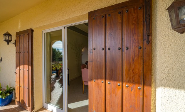 Resale - Villa - Altea