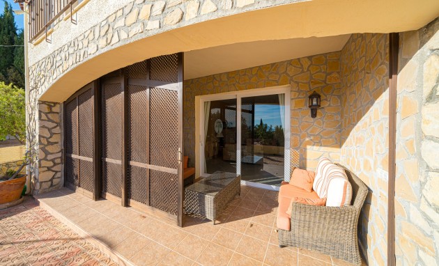 Resale - Villa - Altea