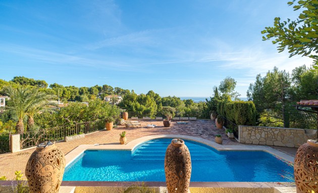 Resale - Villa - Altea