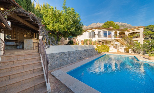 Resale - Villa - Altea