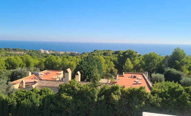 Resale - Villa - Altea