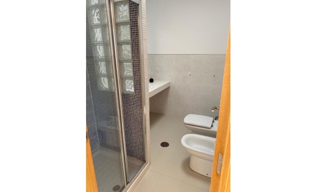 Resale - Villa - Altea