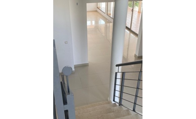 Resale - Villa - Altea