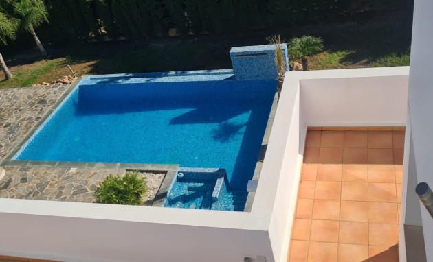 Resale - Villa - Altea