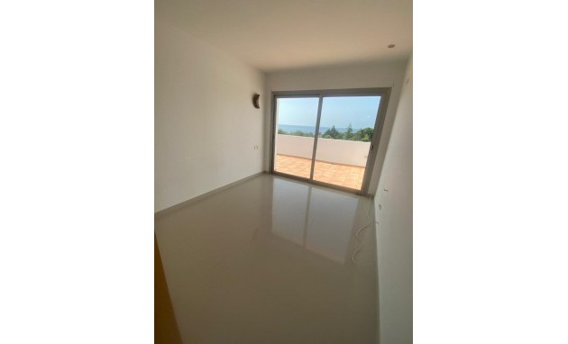 Resale - Villa - Altea