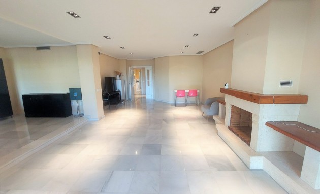 Resale - Apartment / flat - Altea