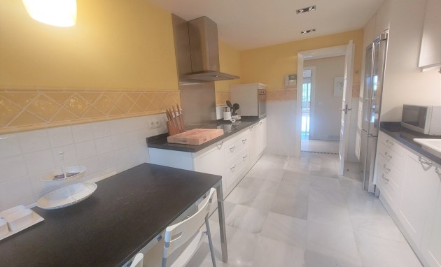 Resale - Apartment / flat - Altea