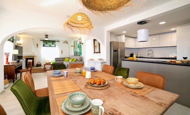 Resale - Villa - Moraira