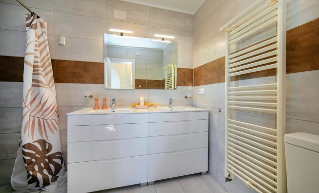 Resale - Villa - Moraira