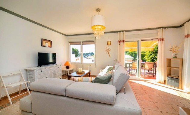 Resale - Villa - Moraira