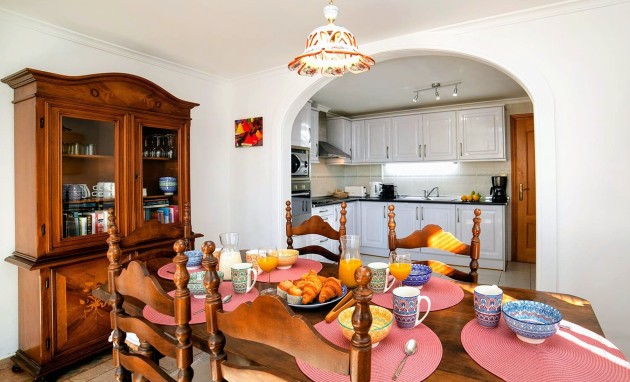 Resale - Villa - Moraira