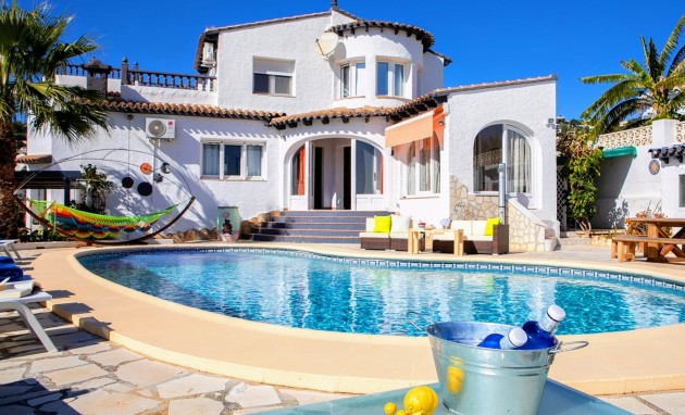 Resale - Villa - Moraira
