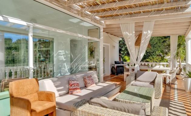 Resale - Villa - Altea