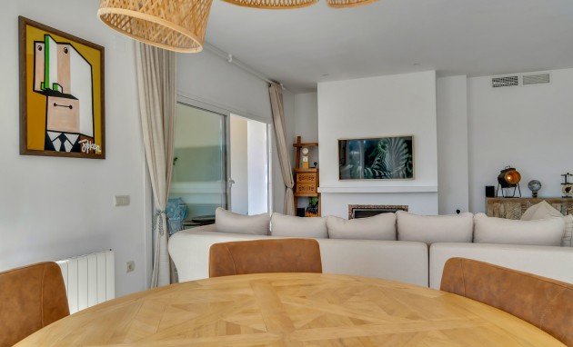 Resale - Villa - Altea