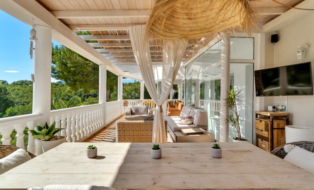 Resale - Villa - Altea