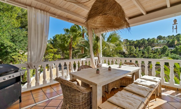 Resale - Villa - Altea