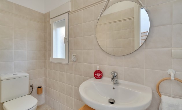 Resale - Villa - Altea