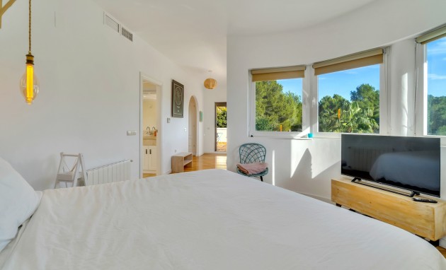 Resale - Villa - Altea