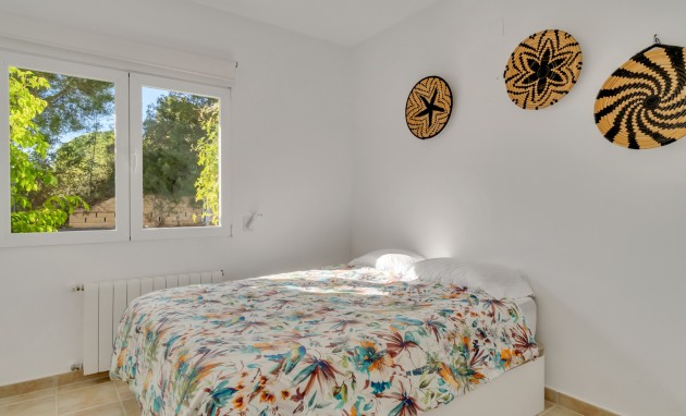 Resale - Villa - Altea