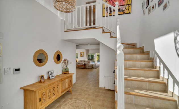 Resale - Villa - Altea