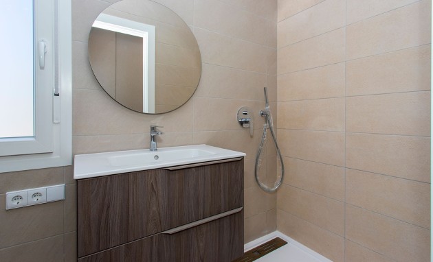 Resale - Villa - Hondón de las Nieves