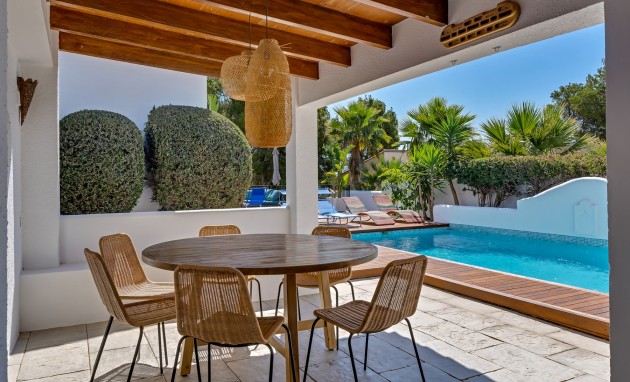 Resale - Villa - Altea