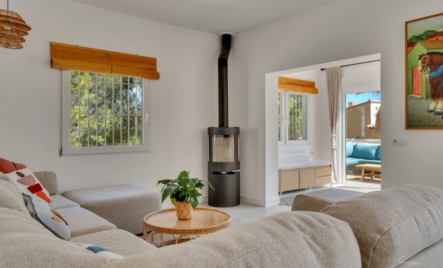 Resale - Villa - Altea