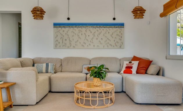 Resale - Villa - Altea