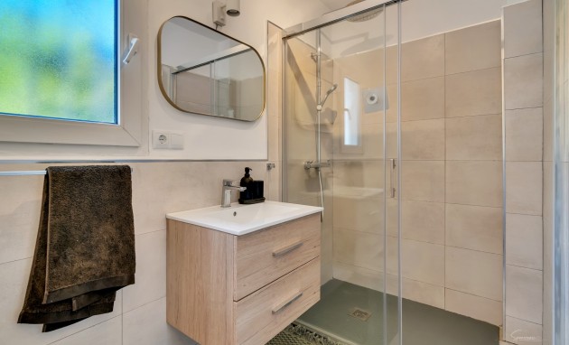 Resale - Villa - Altea