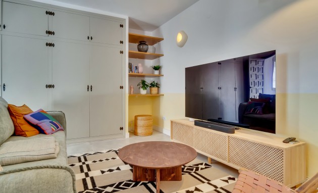 Resale - Villa - Altea