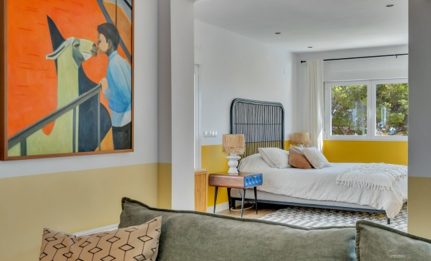 Resale - Villa - Altea