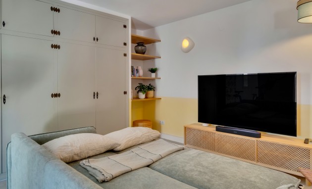 Resale - Villa - Altea