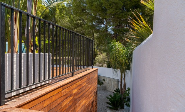 Resale - Villa - Altea