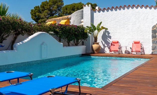 Resale - Villa - Altea