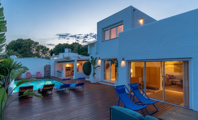Resale - Villa - Altea