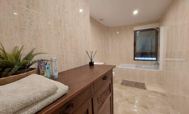 Resale - Apartment / flat - Altea