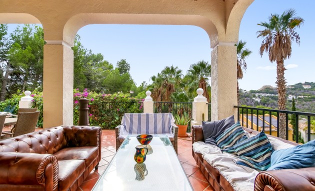 Resale - Villa - Altea