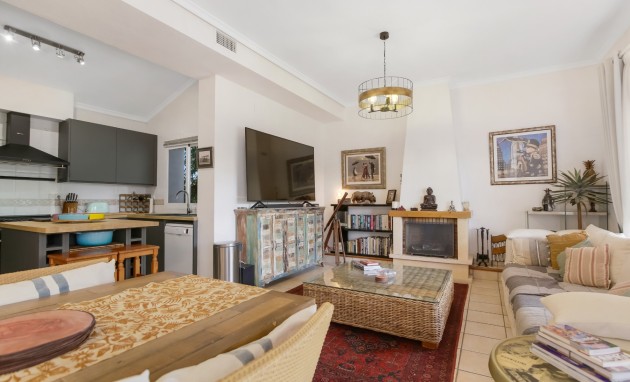 Resale - Villa - Altea