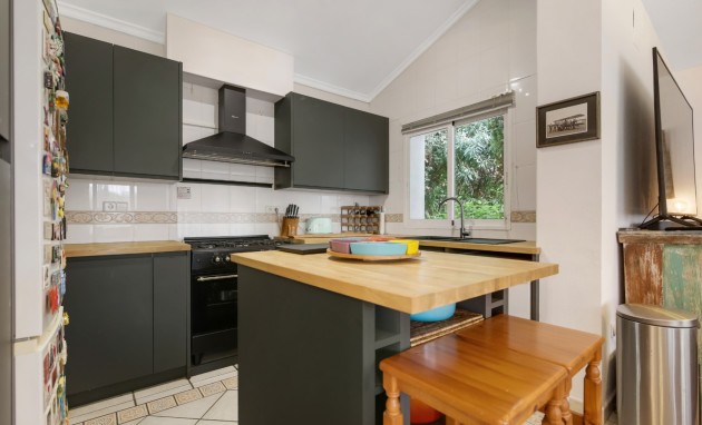 Resale - Villa - Altea