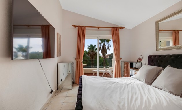 Resale - Villa - Altea