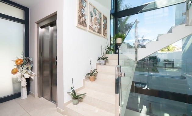 Resale - Villa - Albir