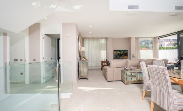 Resale - Villa - Albir