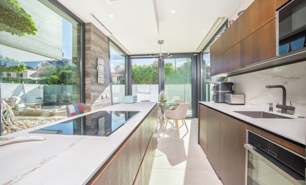 Resale - Villa - Albir