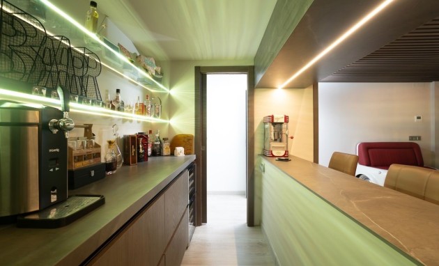 Resale - Villa - Albir