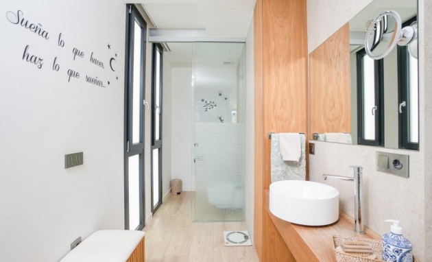 Resale - Villa - Albir