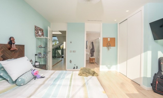 Resale - Villa - Albir