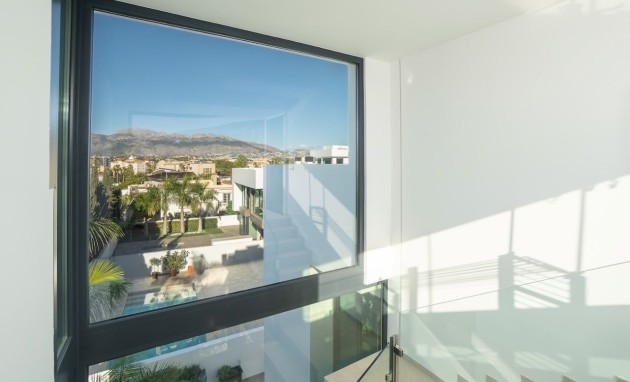 Resale - Villa - Albir